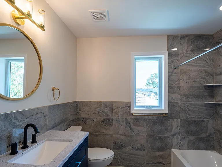 97 Main St #1 — Photo 16