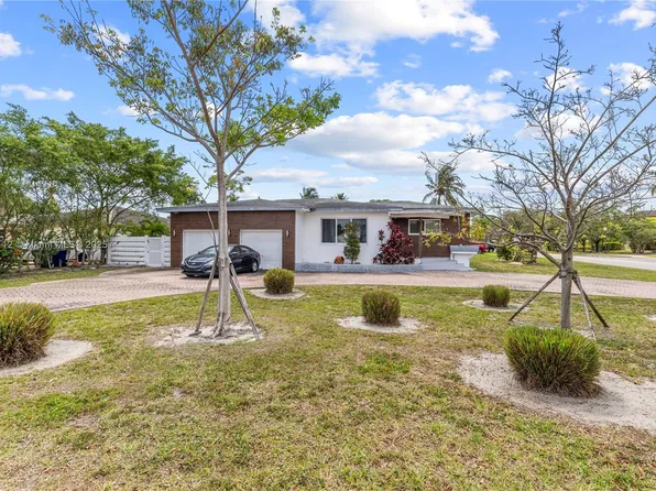 6690 Miramar Pkwy, Miramar, FL 33023