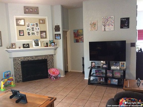 3rd image of 7060 Beech Trail Dr