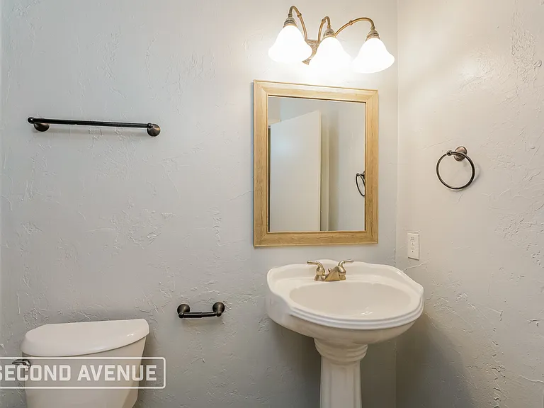 4005 Bond St — Photo 17
