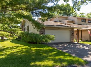 1920 Westfield Ct SW, Rochester, MN 55902