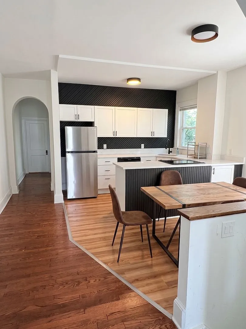3119 N Calvert — Photo 1