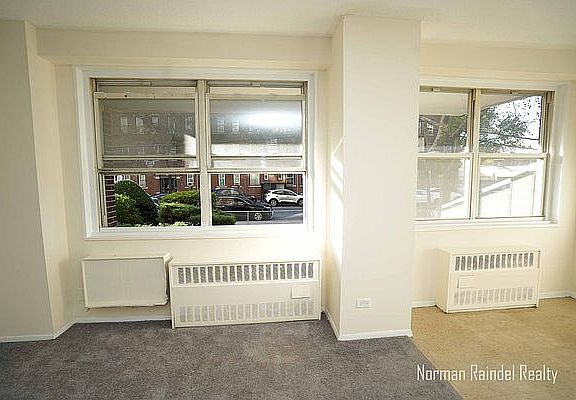 2nd image of 2550 Olinville Ave APT 1G