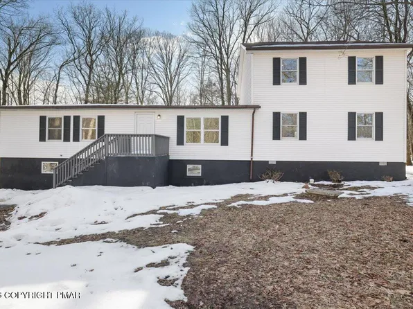 3326 Westminster Dr, East Stroudsburg, PA 18302
