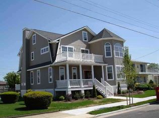 23 Bay Ave, Ocean City, NJ 08226