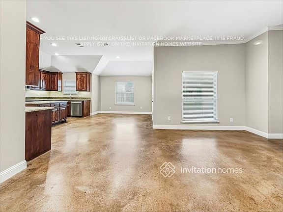 5th image of 2029 Bay Laurel Dr