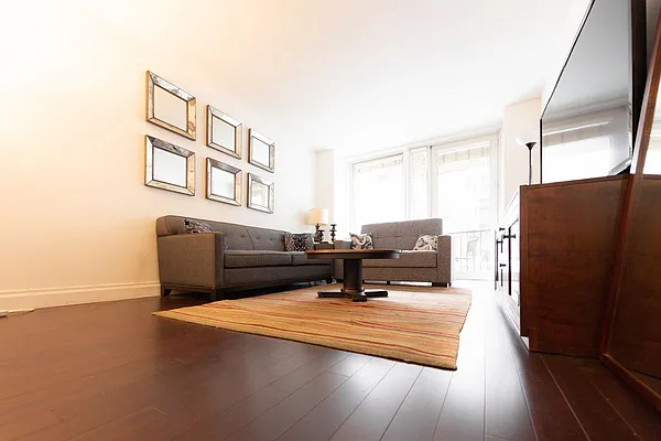 Rented by Levan Real Estate | media 9