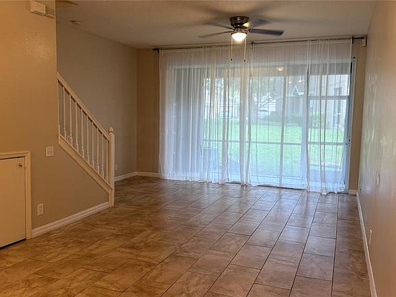 4th image of 4135 BISMARCK PALM DRIVE
