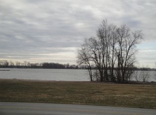402 Parkway Dr, Saint Marys, OH 45885