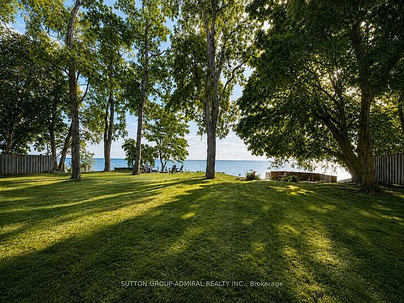 3rd image of 3338 Lakeshore Rd W