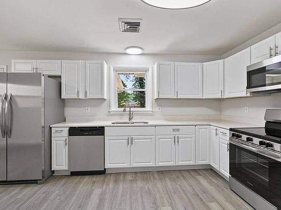 4th image of 105 Cottonwood Ln