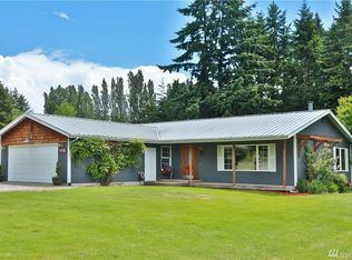 4398 Rollinghill Rd, Clinton, WA 98236