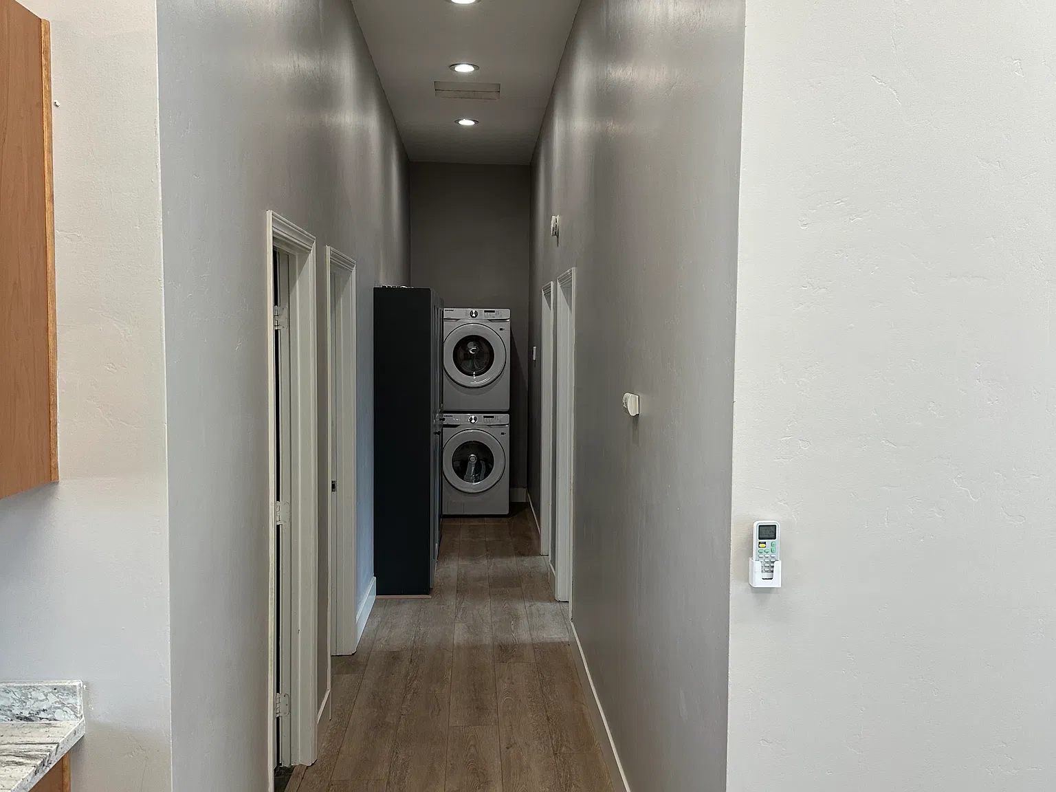 3 bed, 1200 sqft, $3,600 — Photo 2