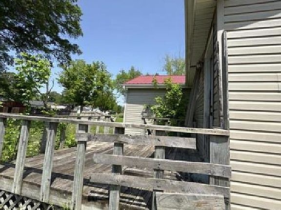 4th image of 2011 Arkansas Ave