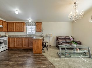 10508 Mojave Tropico Rd, Mojave, CA 93501