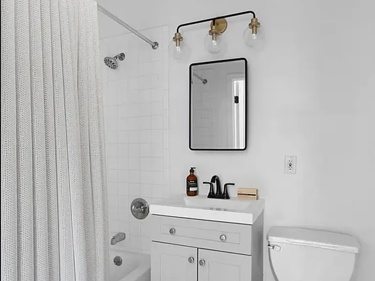 199 W 134th St #1C — Photo 11