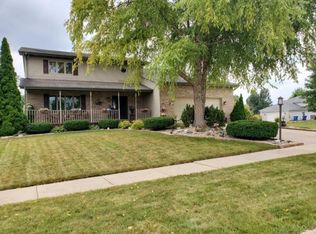 11837 S Magoun Dr, Saint John, IN 46373