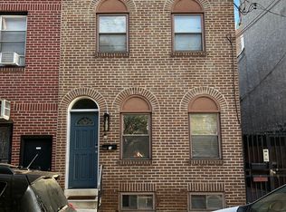 733 Carpenter St, Philadelphia, PA 19147