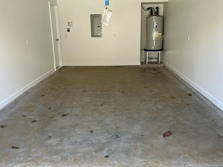 728 Jonas Cir — Photo 19