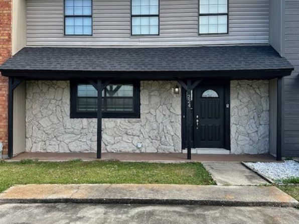 224 Parkside Dr, Bridge City, TX 77611
