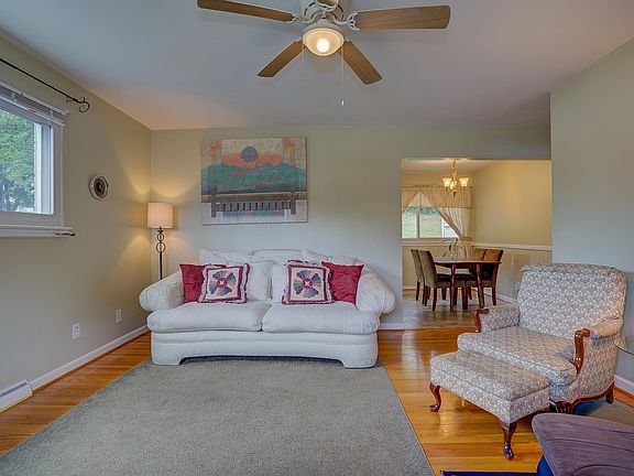 4th image of 3701 Troutland Ave NW