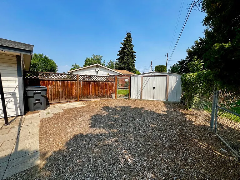 3702 Parkway Pl — Photo 17