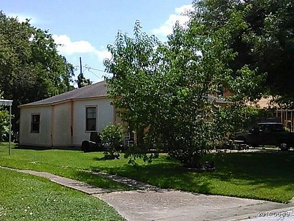 2nd image of 2109 6th St