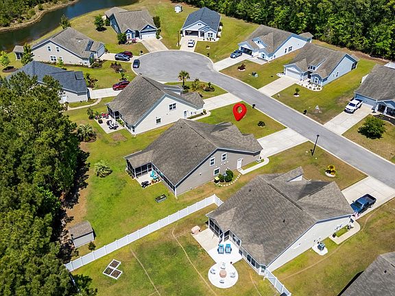 3rd image of 1315 Golden Valley Pl.