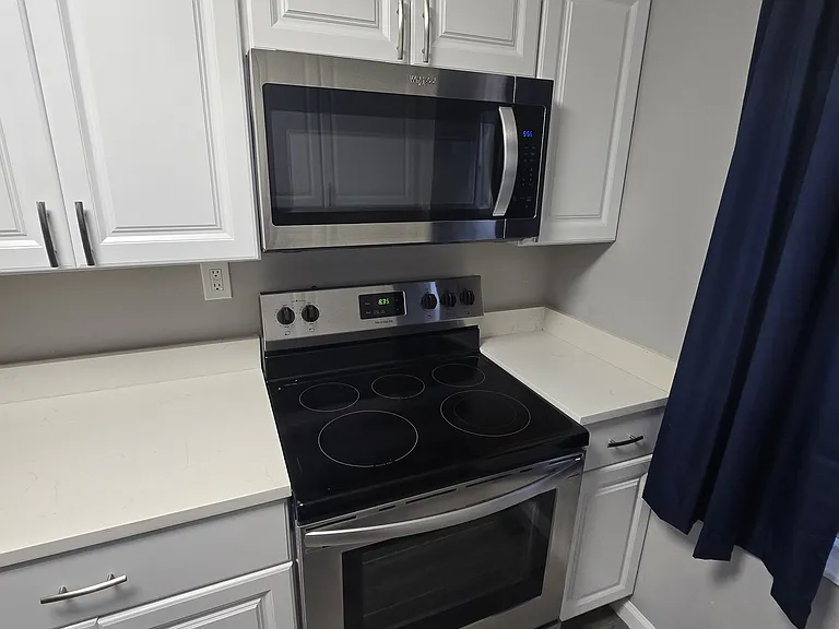 Brookside Dr — Photo 18