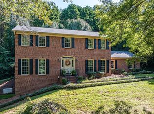 240 37th Avenue Pl NW, Hickory, NC 28601