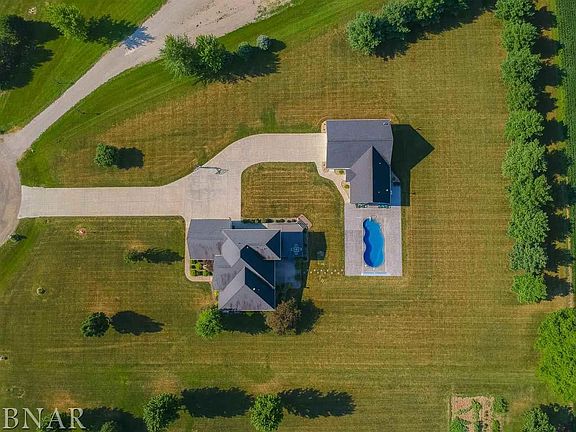 2nd image of 3322 Country Meadow Ln