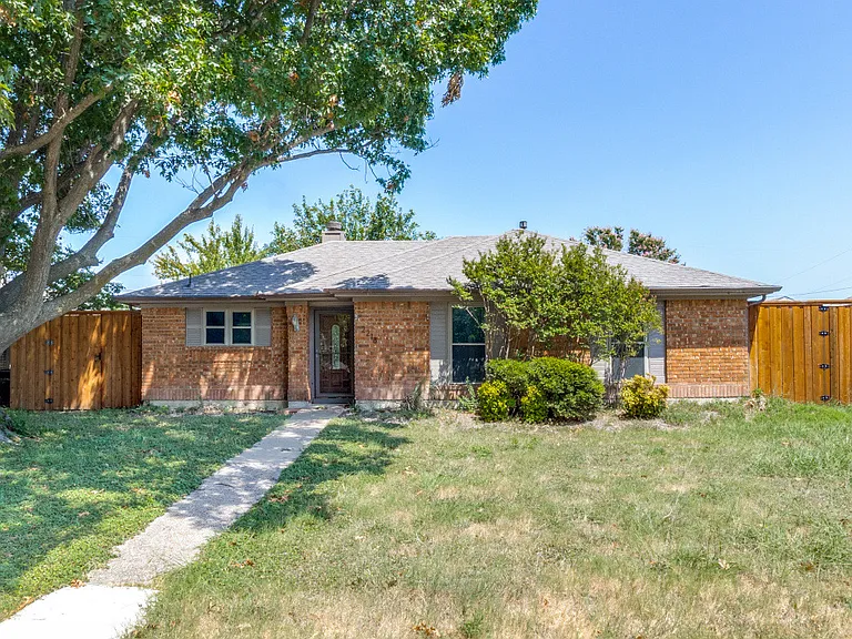 2218 Fuqua Rd — Photo 1