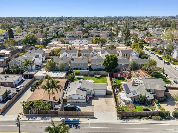 315 University Dr, Costa Mesa, CA 92627