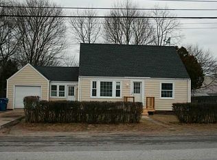 3 Eugene St, East Greenwich, RI 02818