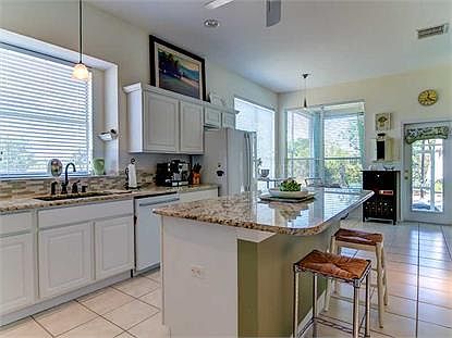 4th image of 30556 Island Club Dr