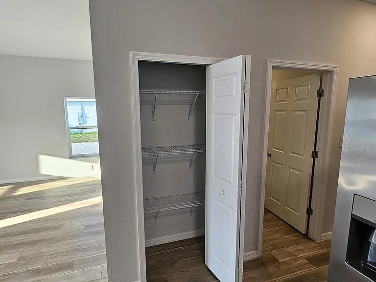 1431 Las Villas Blvd — Photo 16