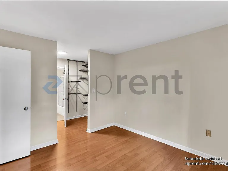 2250 24th St #121 — Photo 13