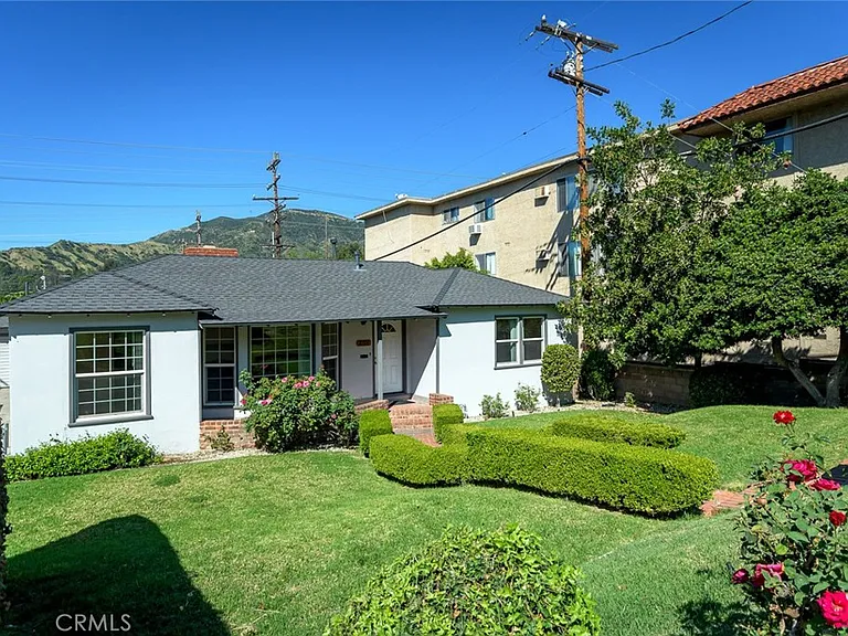 2111 N Verdugo Rd — Photo 3