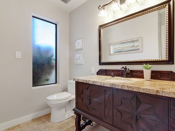 4th image of 11607 N Saint Andrews Way