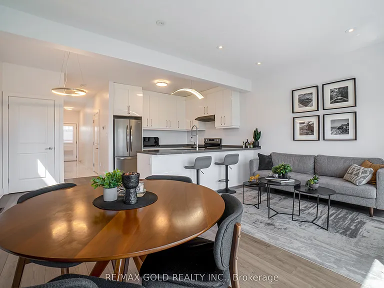 2621 Holbrook Dr #8 — Photo 12