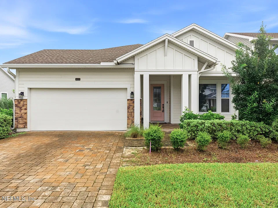 10772 Aventura Dr