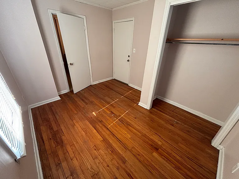 114 Hopkins St — Photo 10
