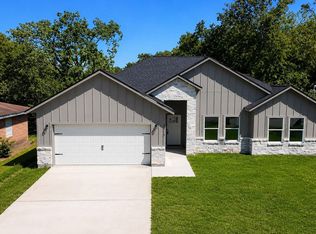 5815 Woodrow St, Texas City, TX 77591