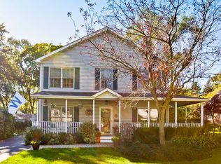 113 Park Ln, Lake Bluff, IL