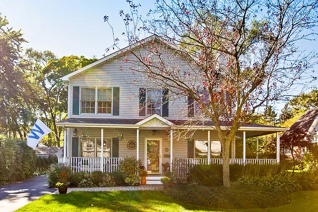 113 Park Ln photo 1