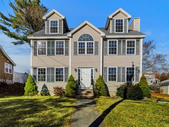 32 Honora Ave, Dracut, MA 01826