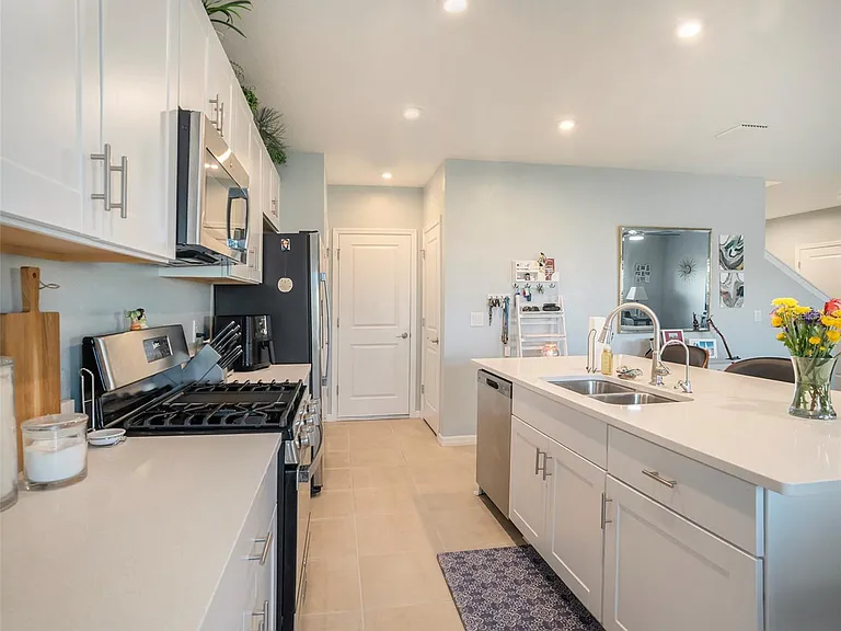 5912 Laurelcrest Gln — Photo 6