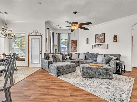 5th image of 12413 Village Ln