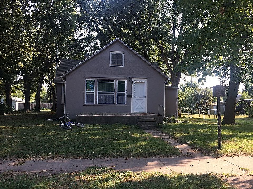 1st image of 215 W Court St