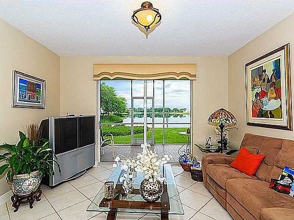 2nd image of 10750 NW 66th St APT 103